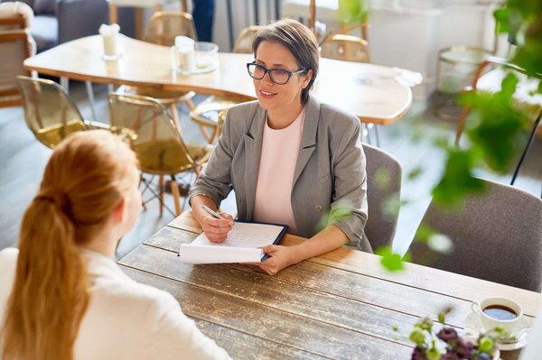 Comment savoir qu’une entreprise recrute dans une ville spécifique ?