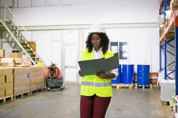 Comment trouver un commis en douane à Calais ?