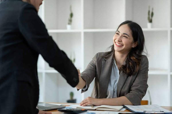 Consulter les offres d'emploi tertiaire : les postes les plus populaires